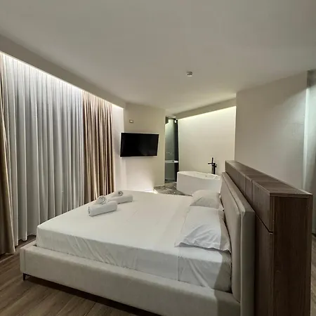 Nocleg ze śniadaniem Alcazar Luxury