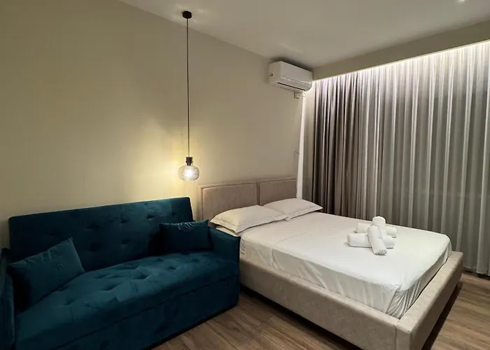 Alcazar Luxury فندق مبيت وإفطار 3*